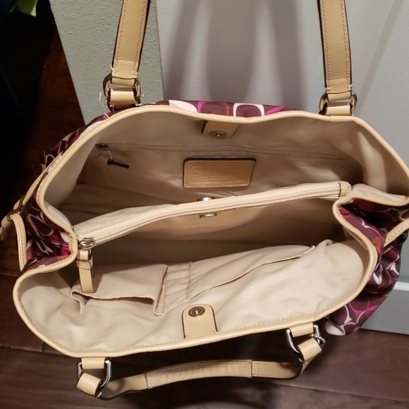 Pink coach satchel bag - Picture 2 of 2